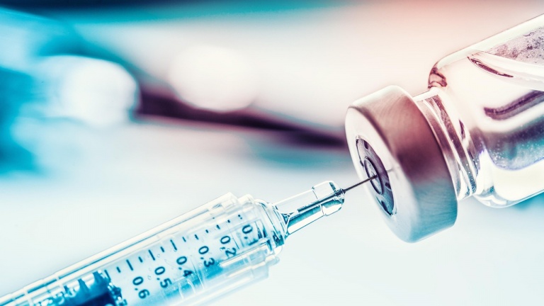 Более одного миллиона казахстанцев планируют вакцинировать в апреле