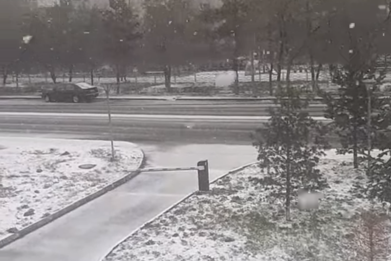 В Талдыкоргане выпал снег