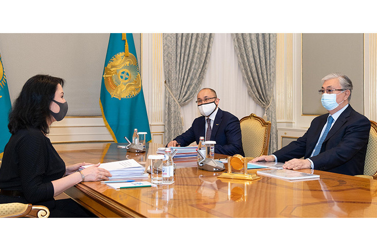Касым-Жомарт Токаев принял уполномоченного по правам ребенка Аружан Саин