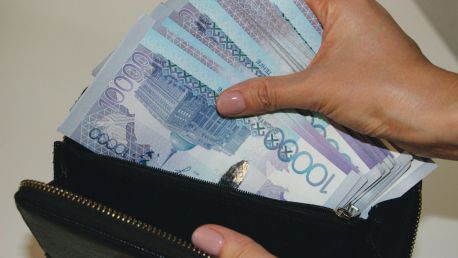 Оформить декретные пособия теперь можно через SMS в Казахстане