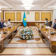 Дәрі-дәрмек өндірісін дамыту мәселесі талқыланды