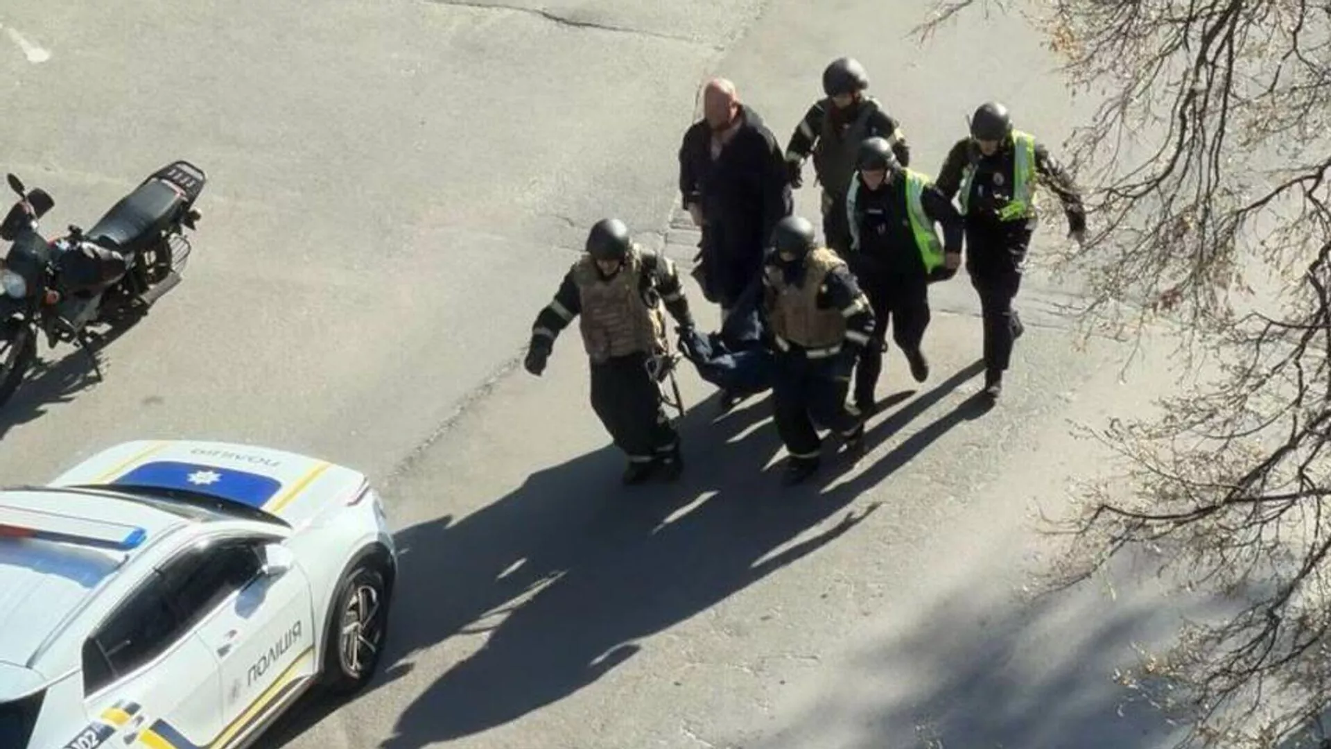 Киевте белгісіз біреу атыс шығарды: 6 адам қаза тапты, 14 адам жарақат алды